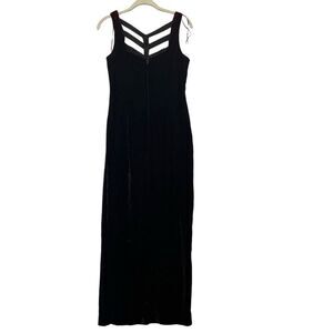 90’s Vintage De Laru Linda Bernell Velvet Gown Burgundy Sz. 9/10